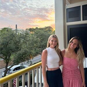 Meet your Posher, Ana